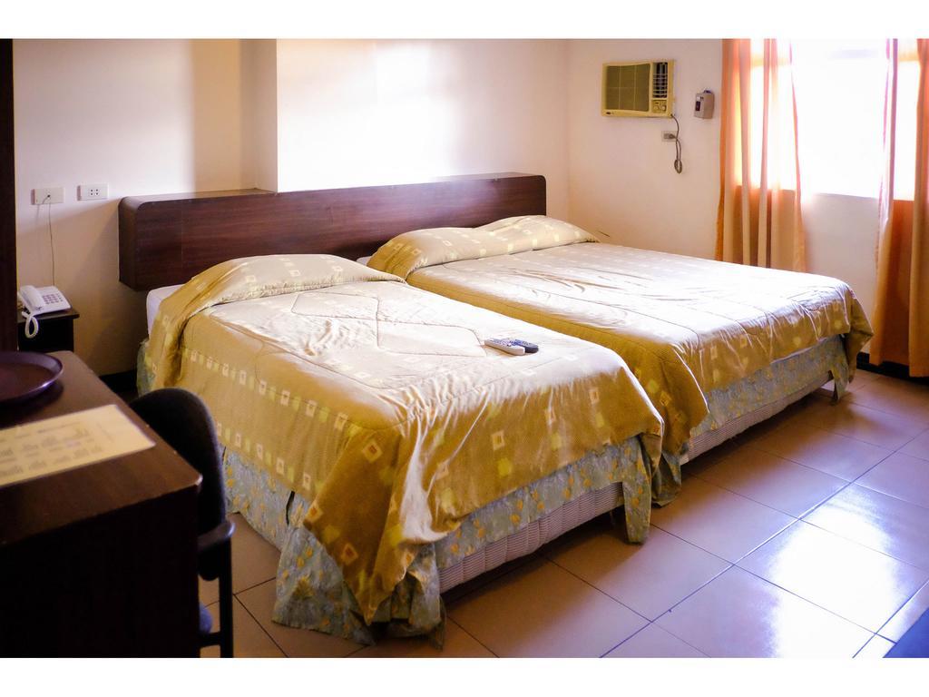 Crowne Garden Hotel Cebu Camera foto